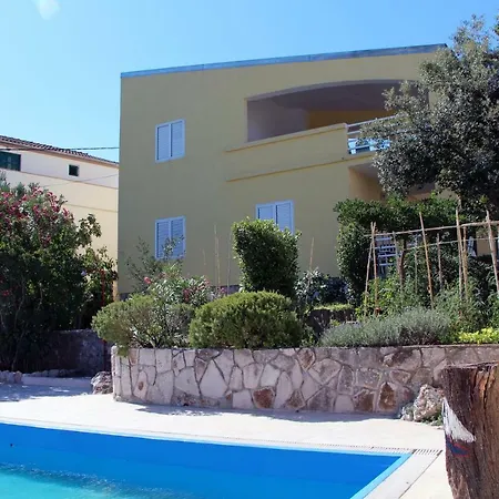 3 Bedroom Apartment With Pool In Tisno Exterior photo
