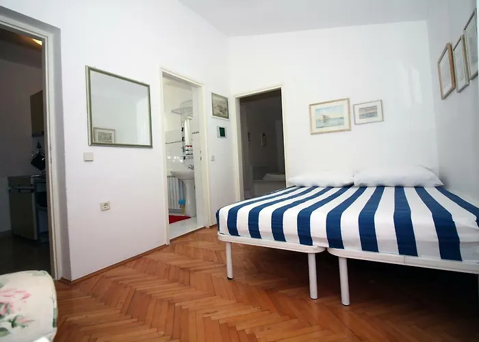 3 Bedroom Apartment With Pool In Tisno