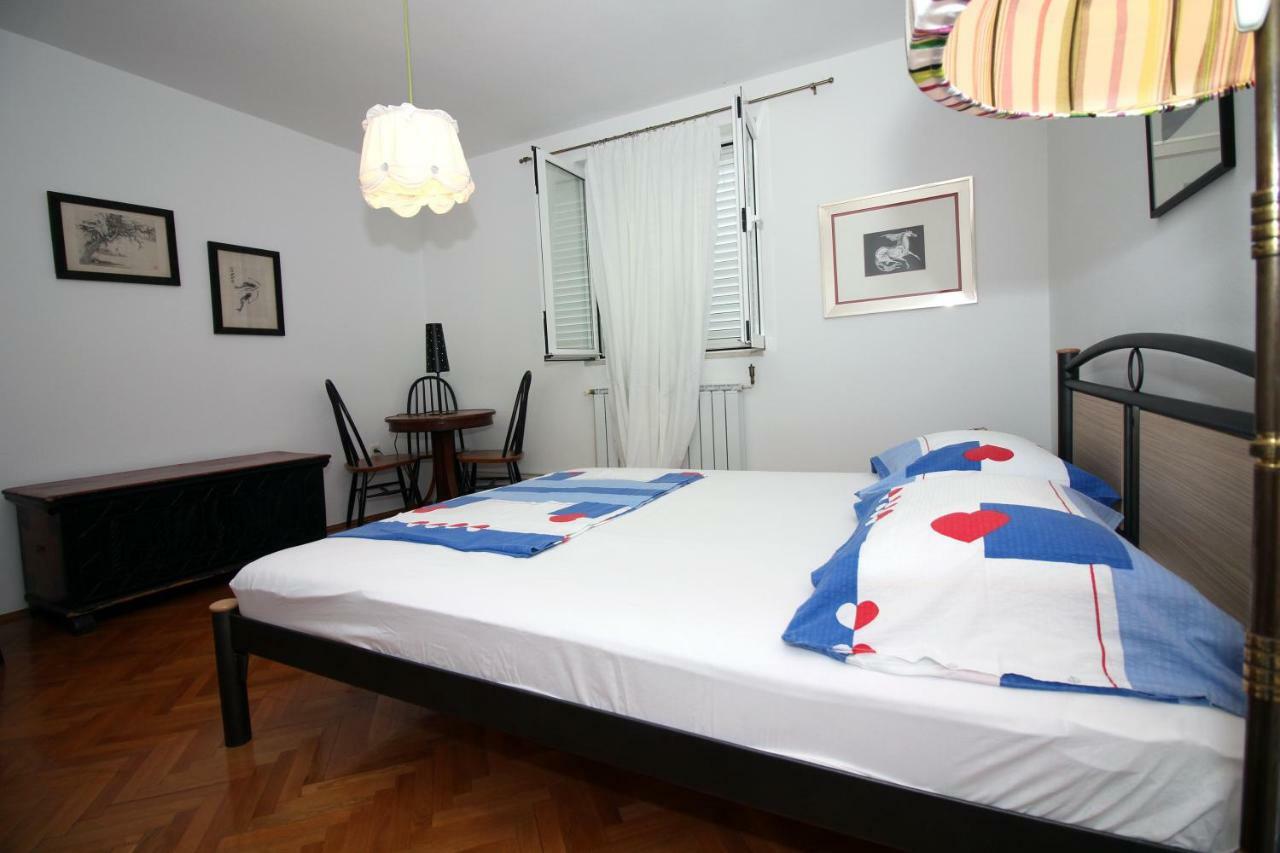 3 Bedroom With Pool In Tisno