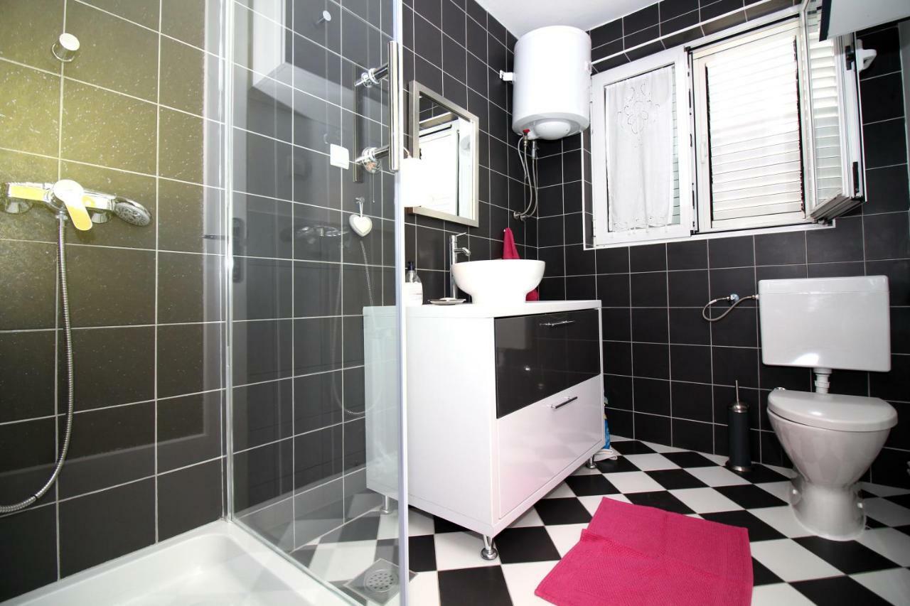 3 Bedroom With Pool In *
