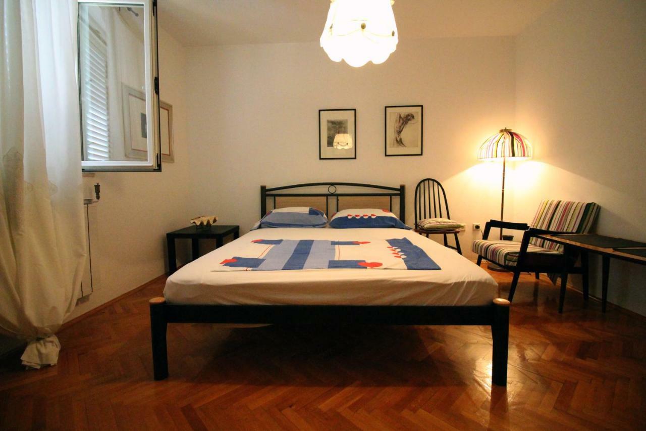Apartment 3 Bedroom With Pool In