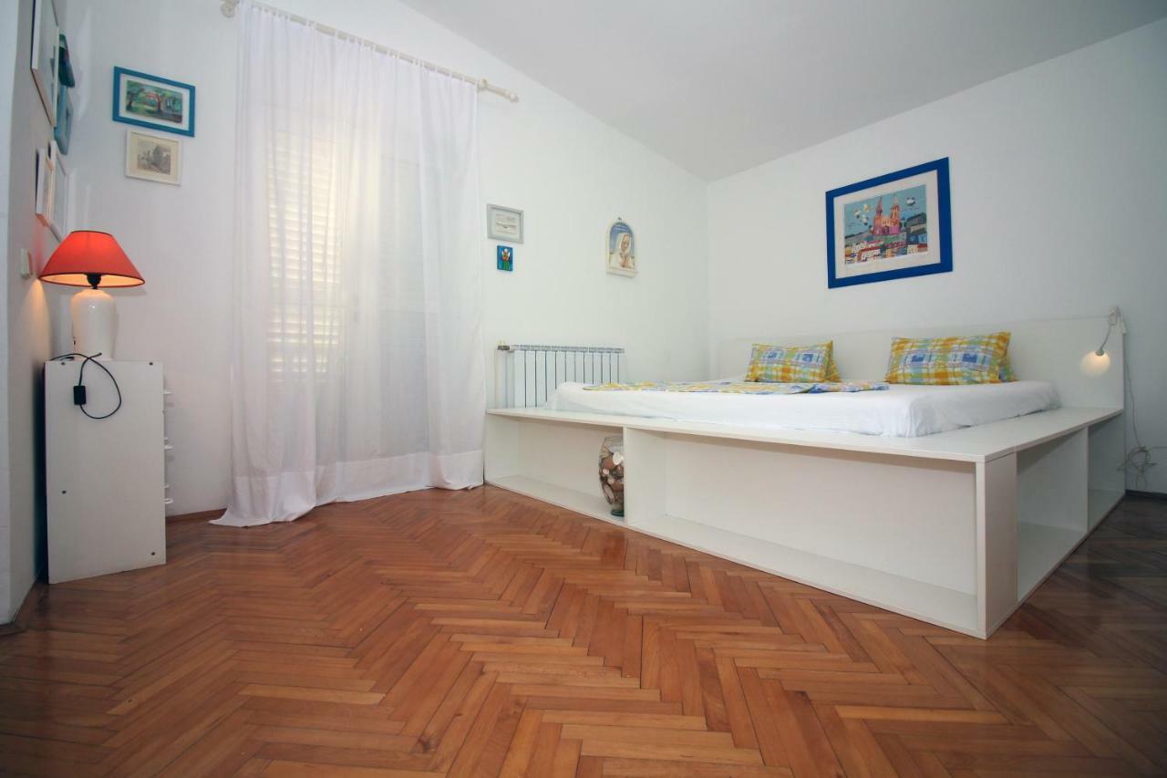 3 Bedroom With Pool In Tisno