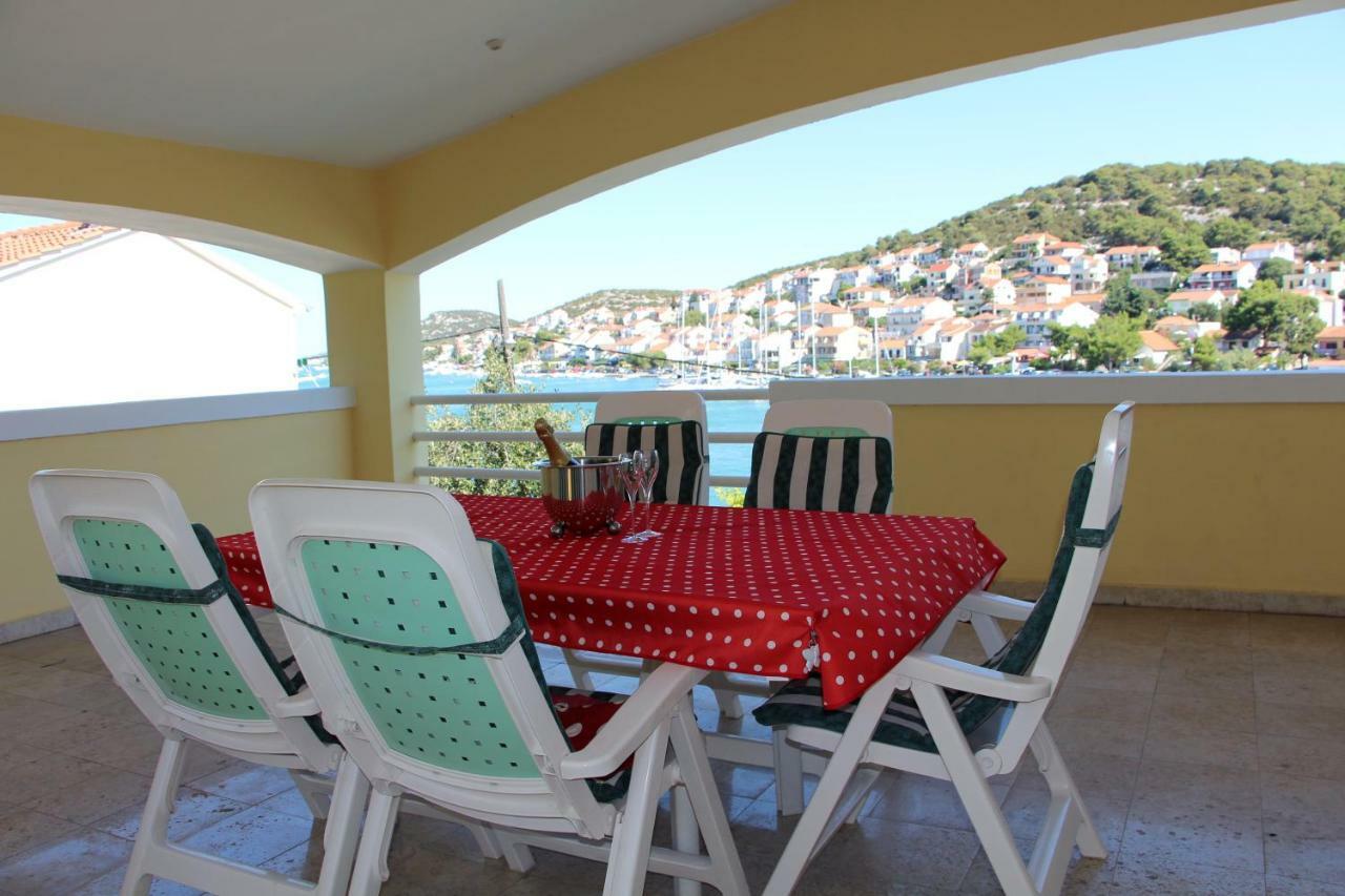 Apartment 3 Bedroom With Pool In